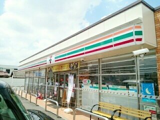 セブンイレブン　浜町４丁目店まで270m