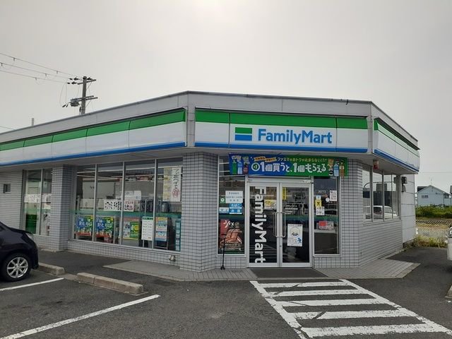 ファミリーマート様まで170m