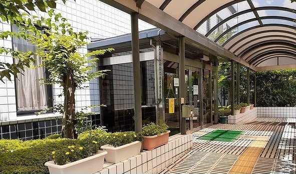 三箇牧支所まで1700m