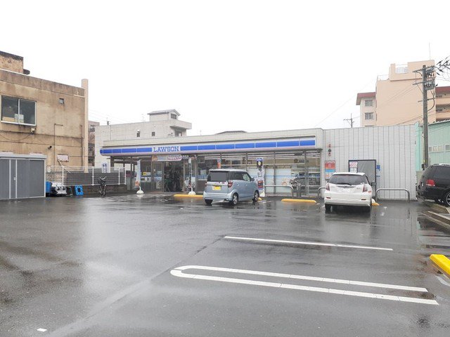 ローソン福岡長尾5丁目店まで350m