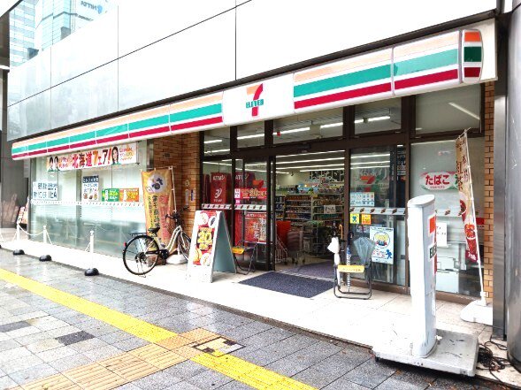 セブンイレブンまで120m