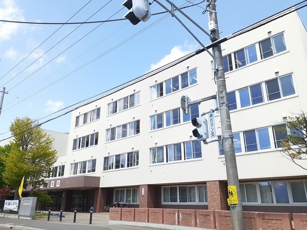北郷小学校まで500m