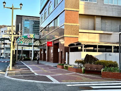 呉信用金庫 中通支店まで徒歩1分