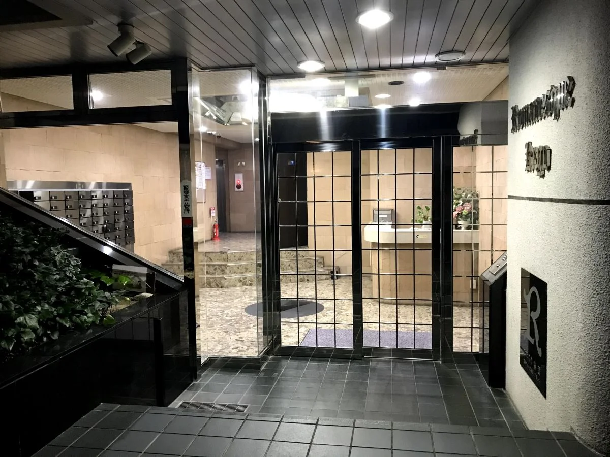 明るいエントランス