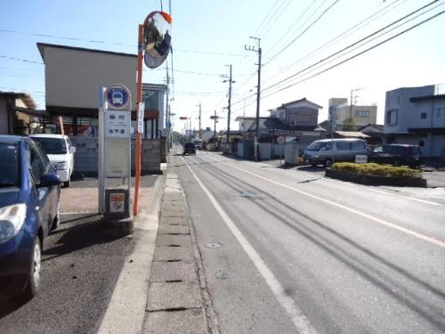 古河駅行バス停あり