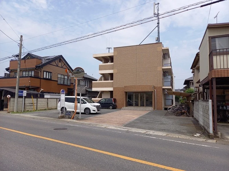 エントランス側