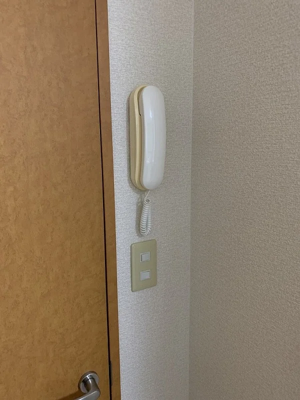 インターホン