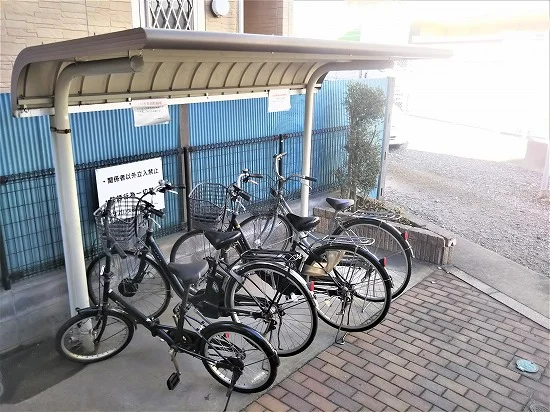 駐輪場完備。
