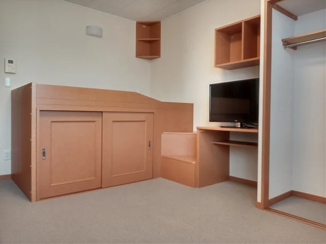 カーペットの仕様・テレビのサイズは部屋によって異なります。