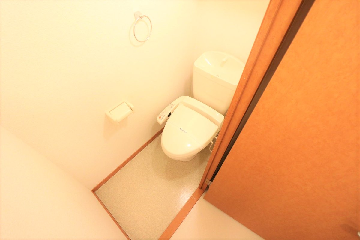 温水洗浄便座を完備しており快適な毎日を！