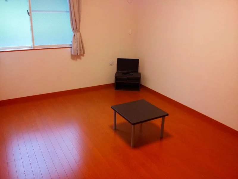 1Fはフローリング　2階以上は絨毯となります