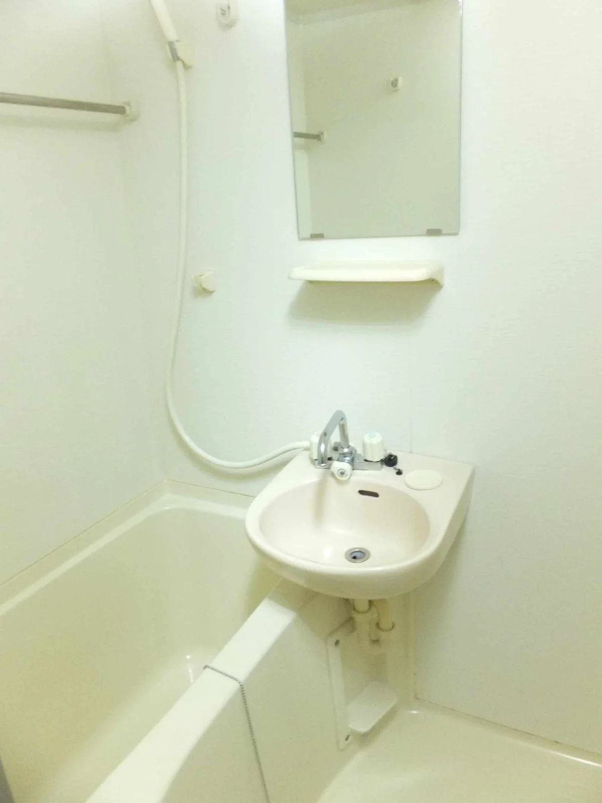 設備・仕様は号室により異なる為、現況を優先いたします。