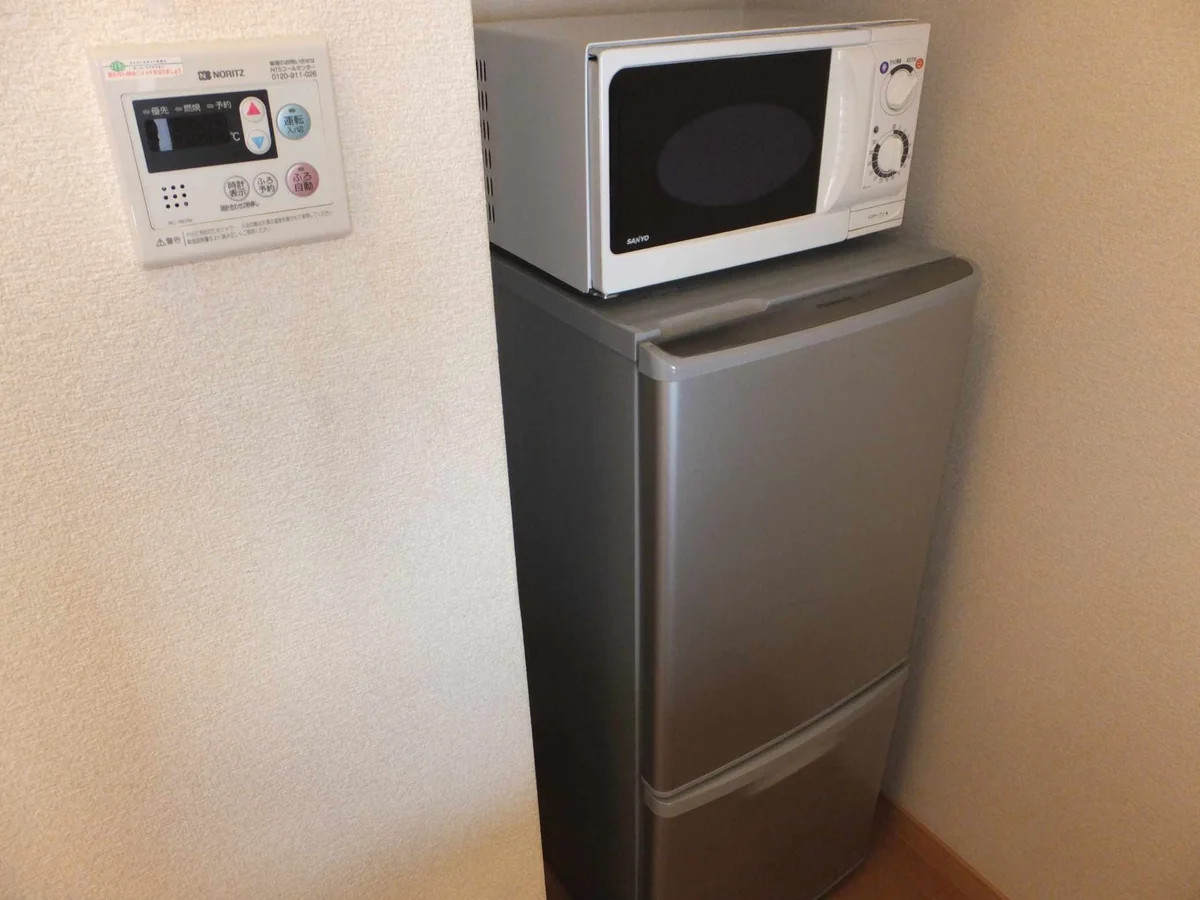 電子レンジ・冷蔵庫（家電は部屋によりメーカー等異なります）