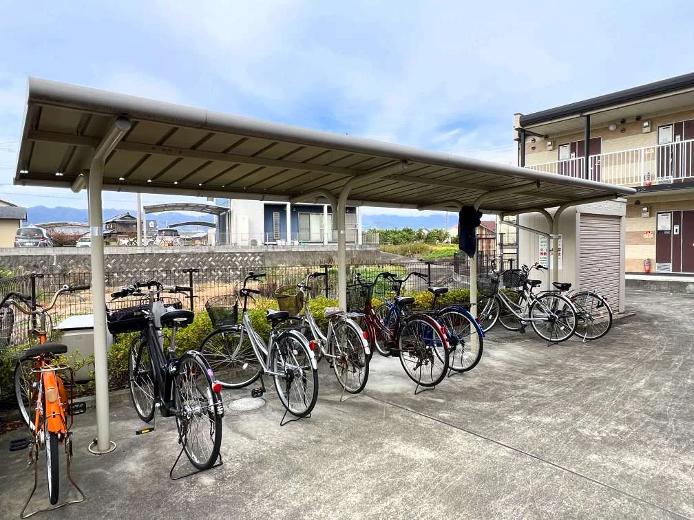屋根付き駐輪場