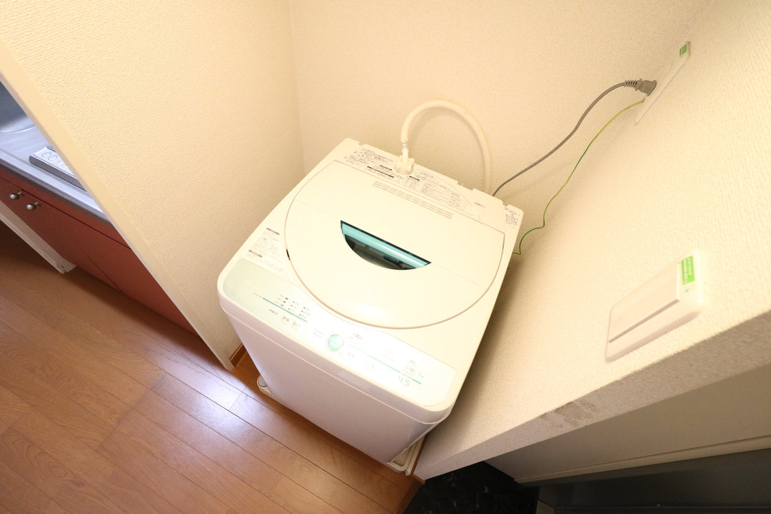 室内洗濯機完備によりお手軽に引越しが可能！
