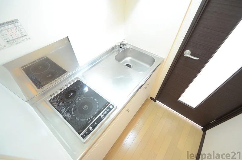 実際のお部屋と異なる場合がございます。