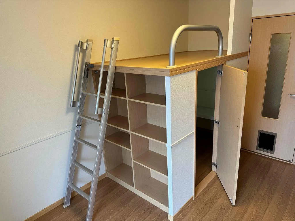 ※同タイプ部屋の写真となります（収納ベッド）