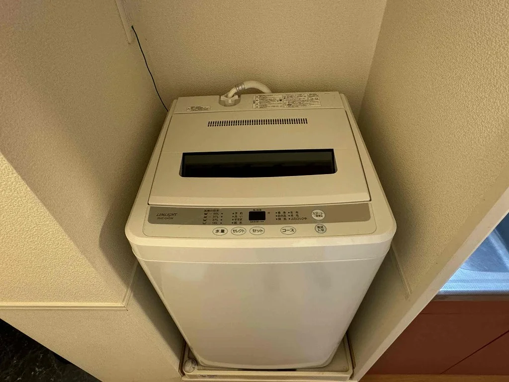 ※同タイプ部屋の写真となります（洗濯機）