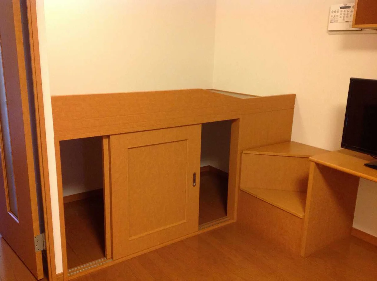 作り付けベッド