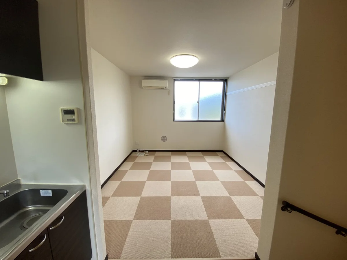 設備・仕様は号室により異なる為、現況を優先致します。