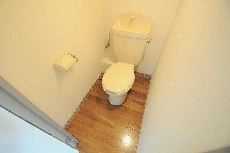 独立した広いトイレ