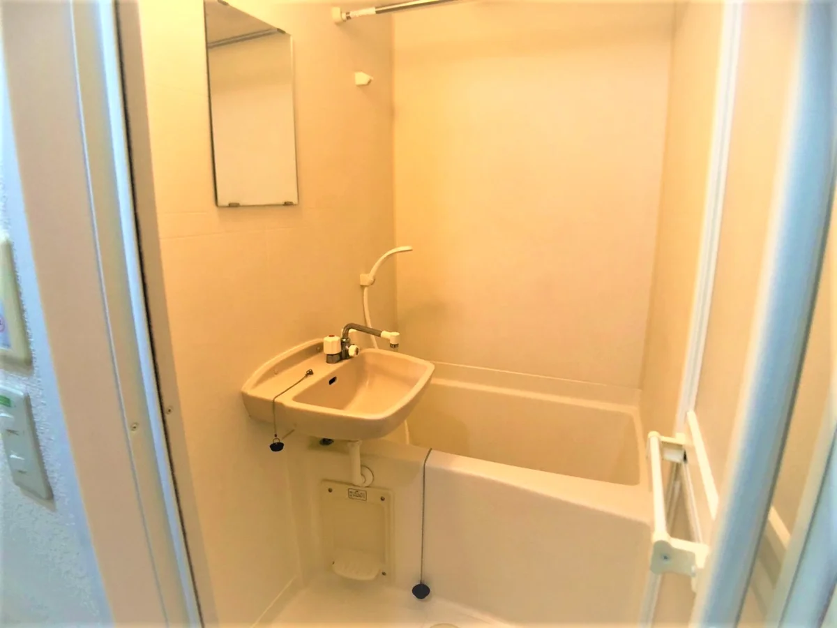 設備仕様は号室により異なる為、現況を優先とします。