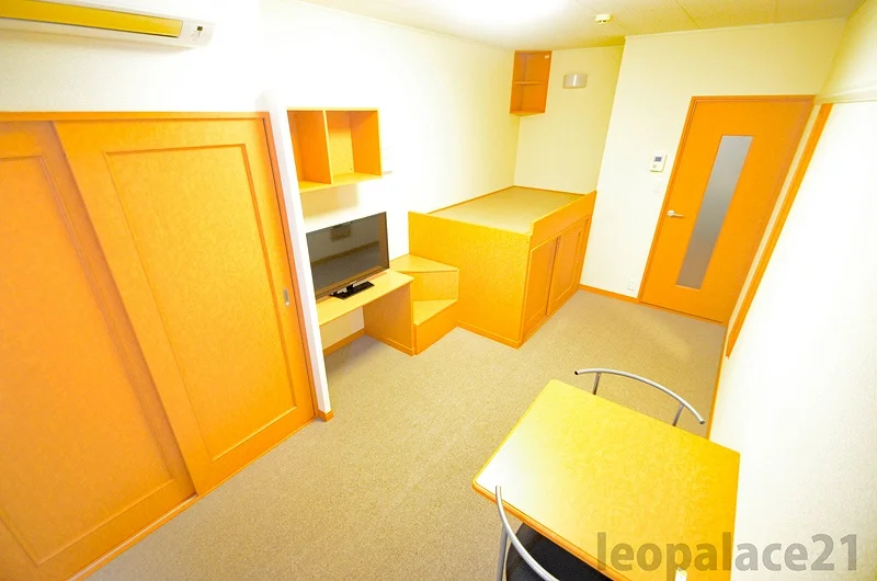 2Ｆのお部屋はカーペット