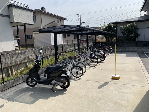 屋根付き駐輪場