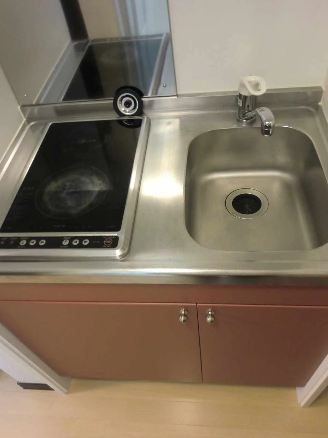 ２口電気コンロ付キッチンです！