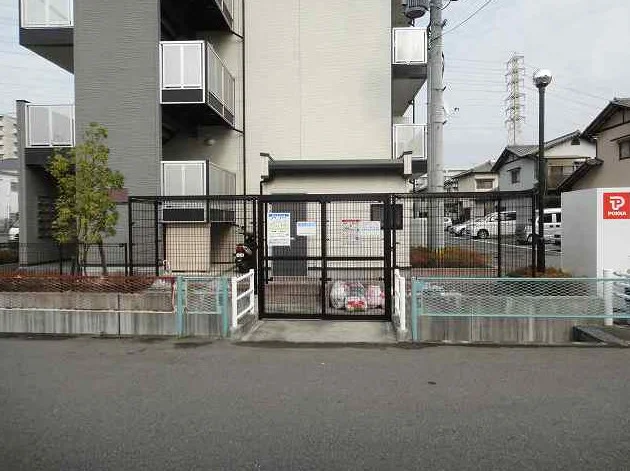 ゴミ置き場