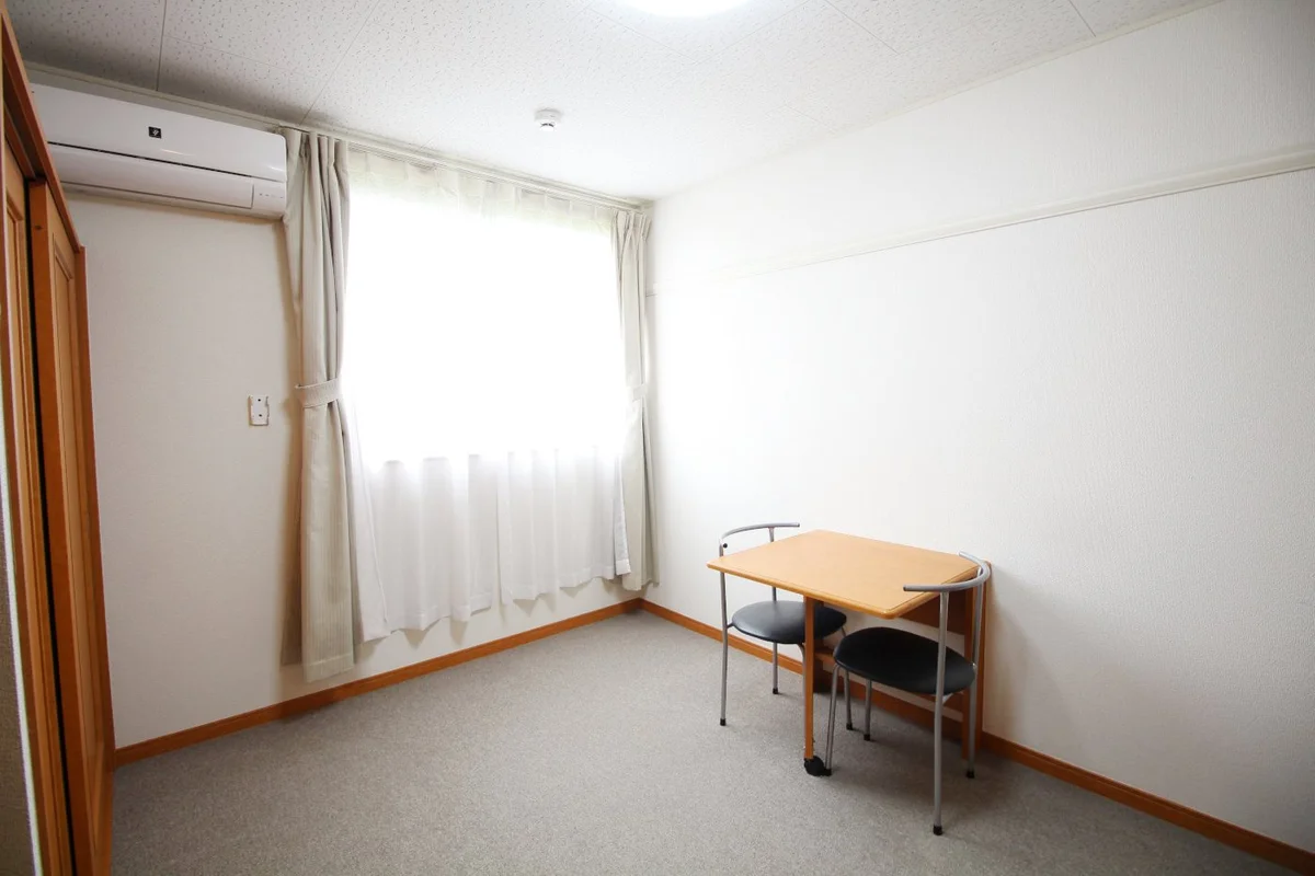 採光面は南向きで日当たりは良いですよ♪