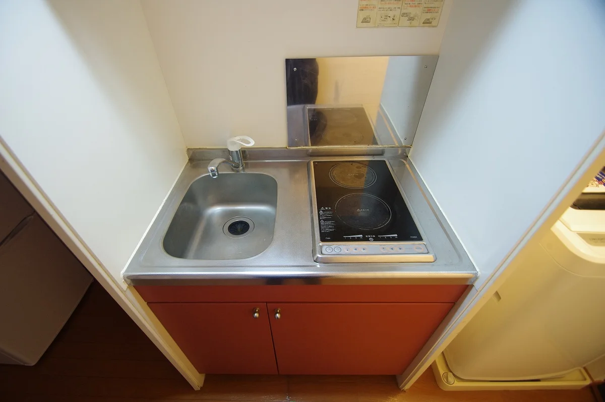 ２口電気コンロ設置済み（仕様は異なる場合があります）