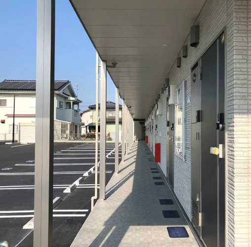 共用部分は清掃業者が清掃しています。