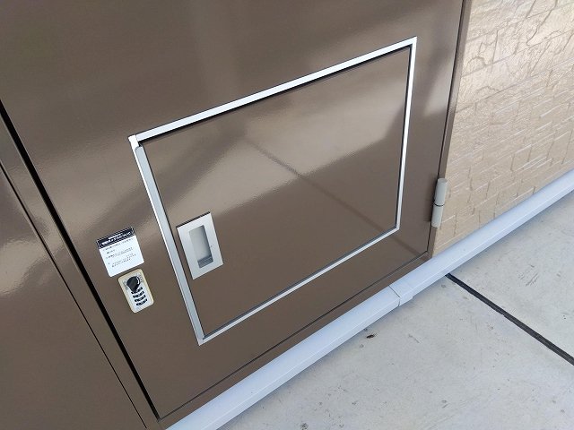 宅配ボックス