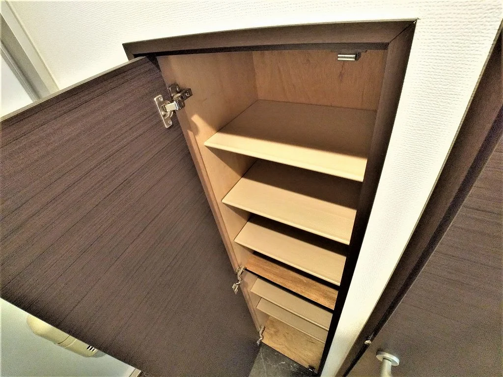 シューズボックス