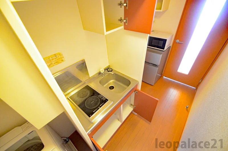 コンパクトとなキッチン♪