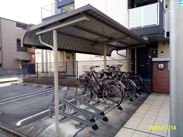 屋根付き駐輪場