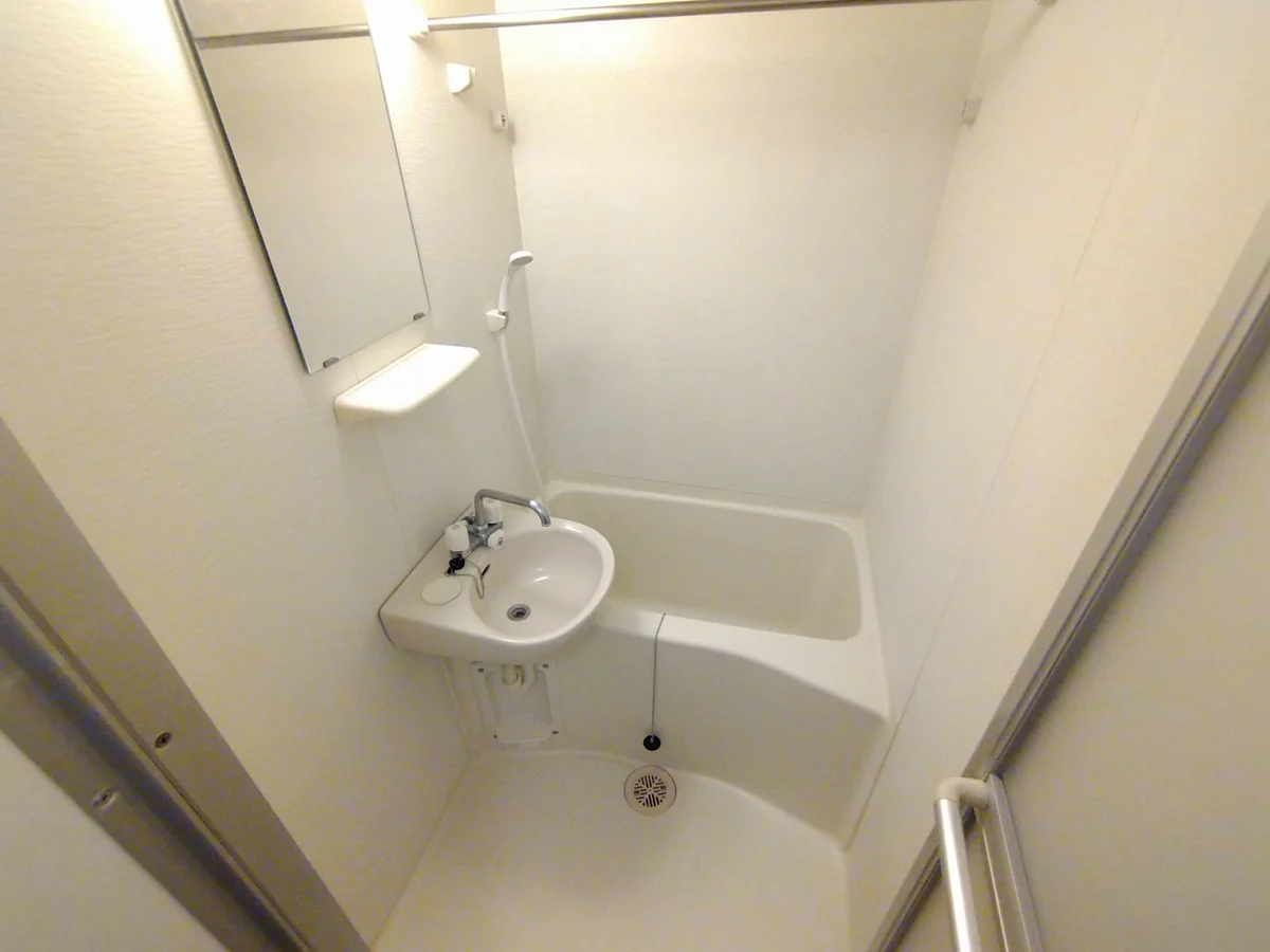 暖房機能無し浴室乾燥機付き