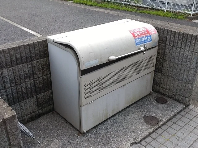 ダストボックス