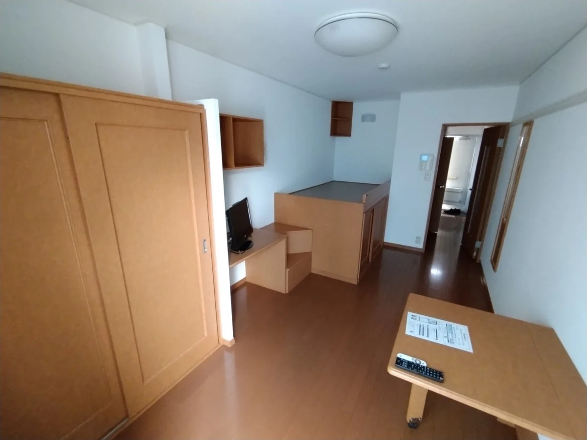 2階は絨毯仕様です。
