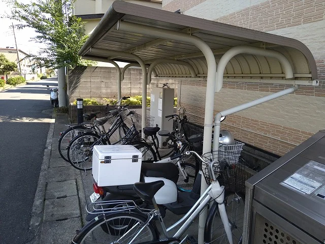 駐輪場 原付&自転車のみ駐輪可能