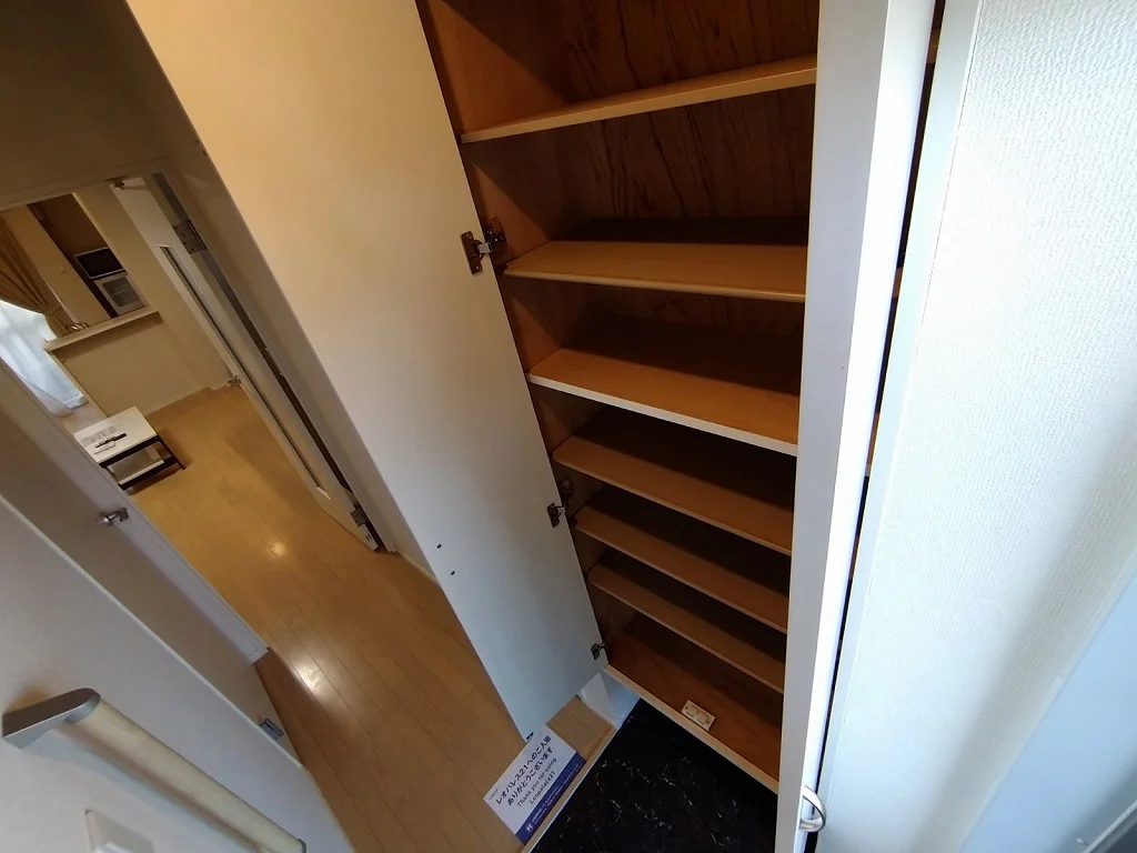 シューズボックス