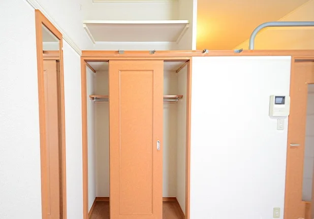 1階はフローリング、2階はじゅうたんです。