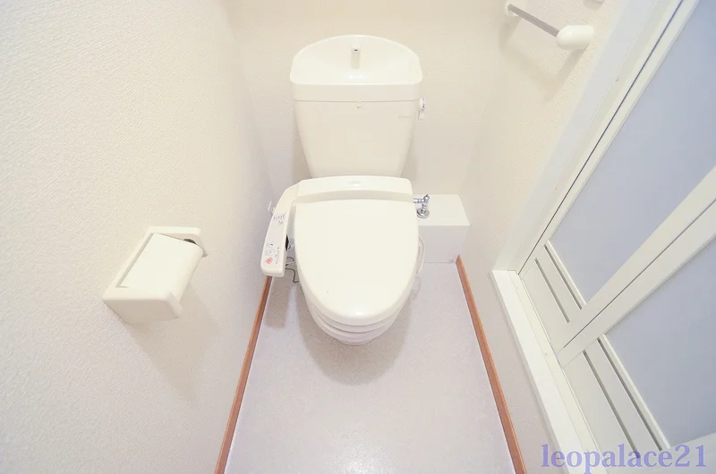 「同タイプの部屋の写真です」「現況優先」