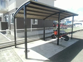 屋根付き駐輪場