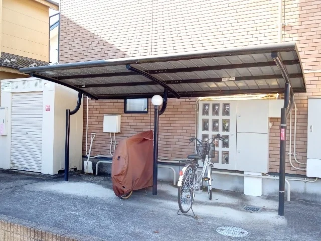 屋根付き駐輪場