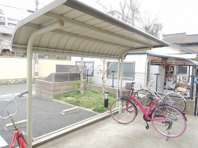 屋根付駐輪場