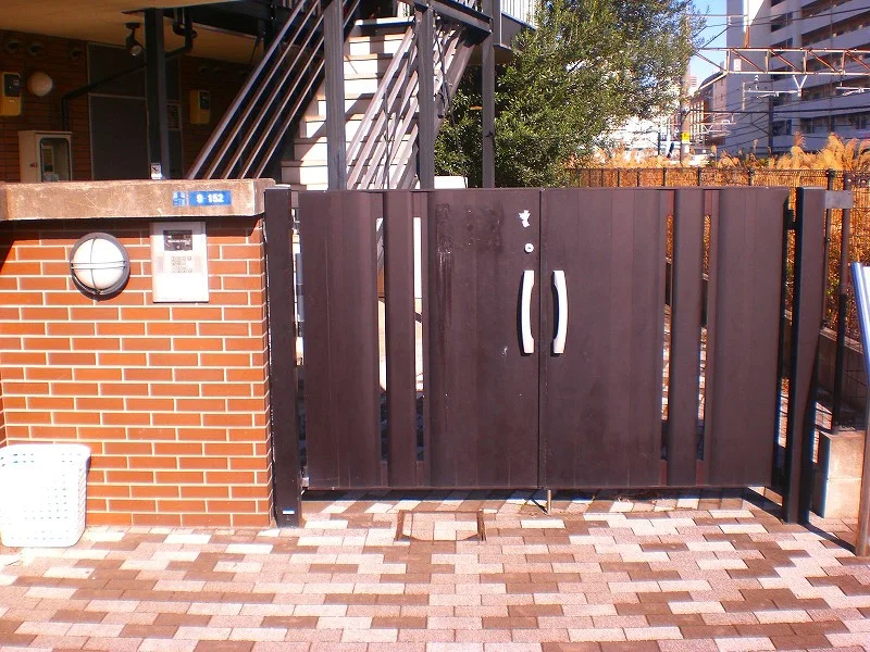 オートロックゲート付き。