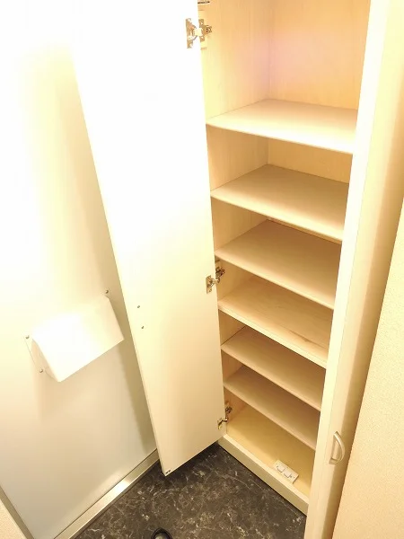 収納たっぷり下駄箱