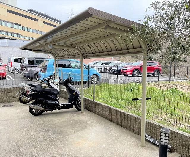 屋根付き駐輪場